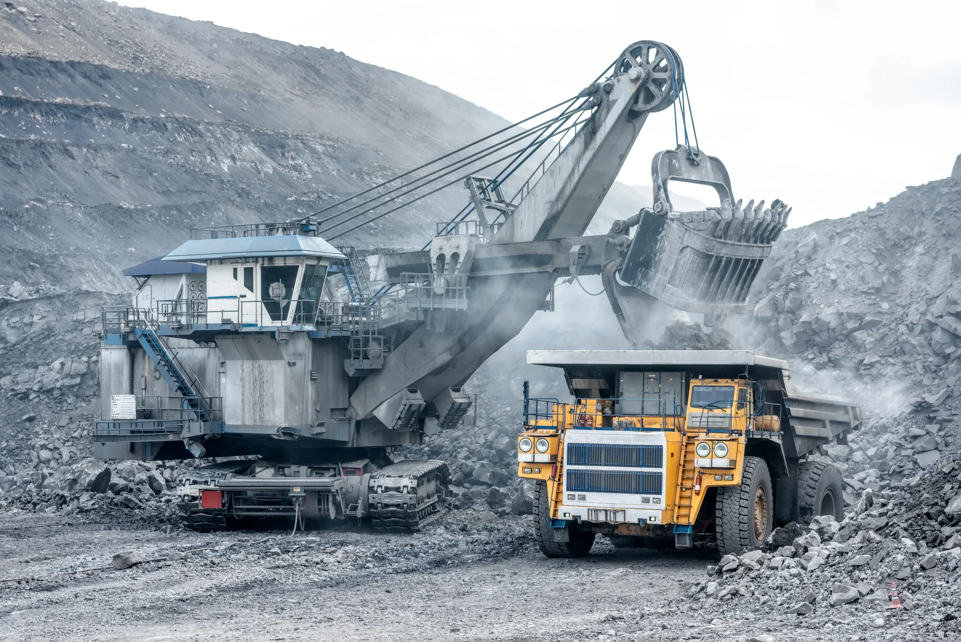 High-Strength Integrated Cast Lips, Wear Parts and Heavy duties elements 2